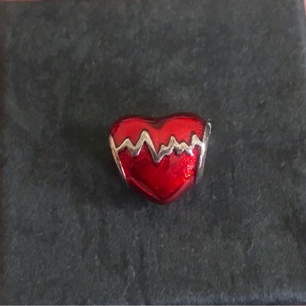 Red Heart Pulse Charm